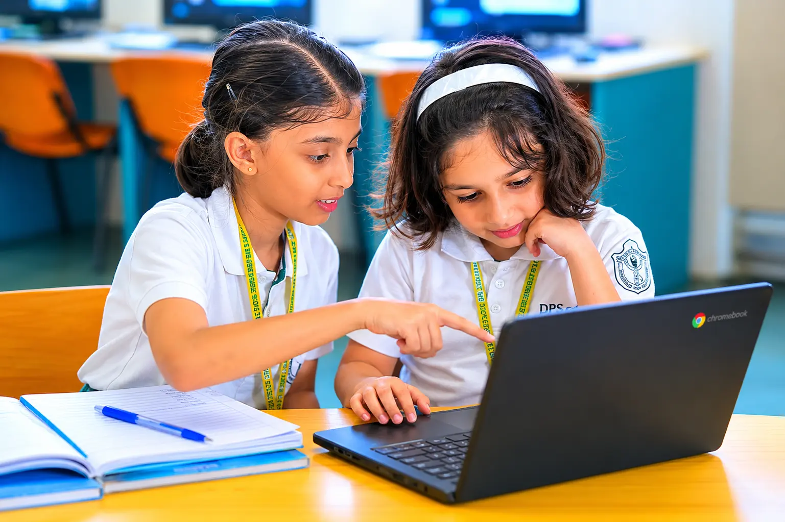Students learning during an interactive digital classroom session.